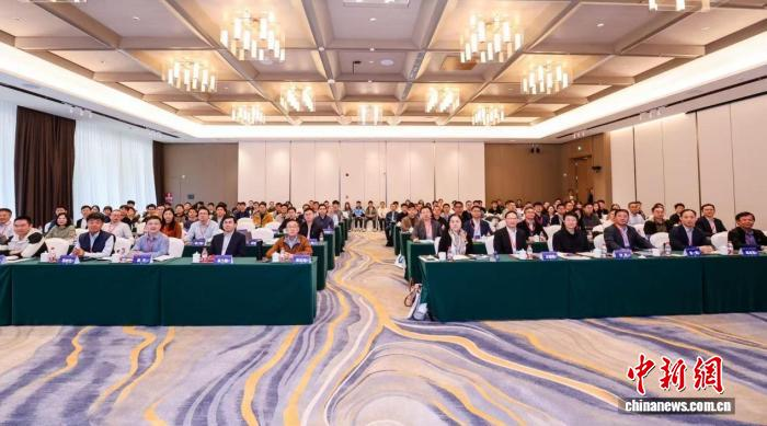 聚焦前沿创新 第四届大湾区大数据与人工智能大会举办